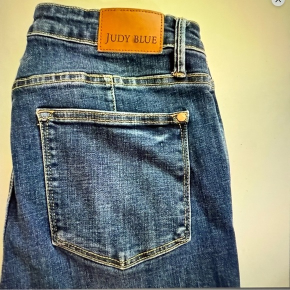 Judy Blue Classic Blue Jeans with Vintage Wash size 15 stretch - Picture 1 of 8